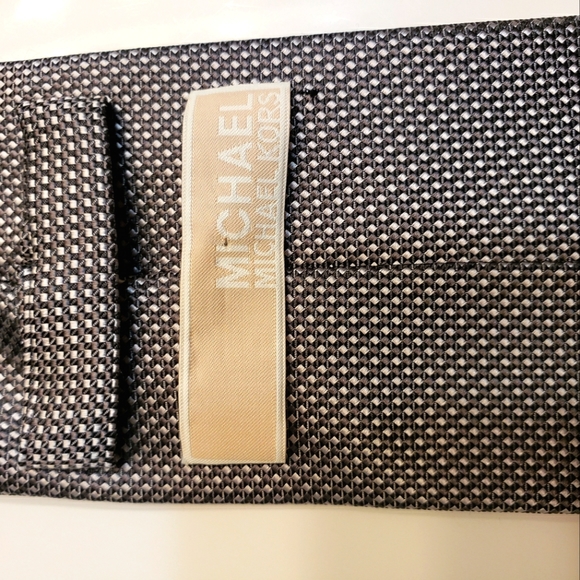 Michael Kors silk Necktie - Picture 6 of 10